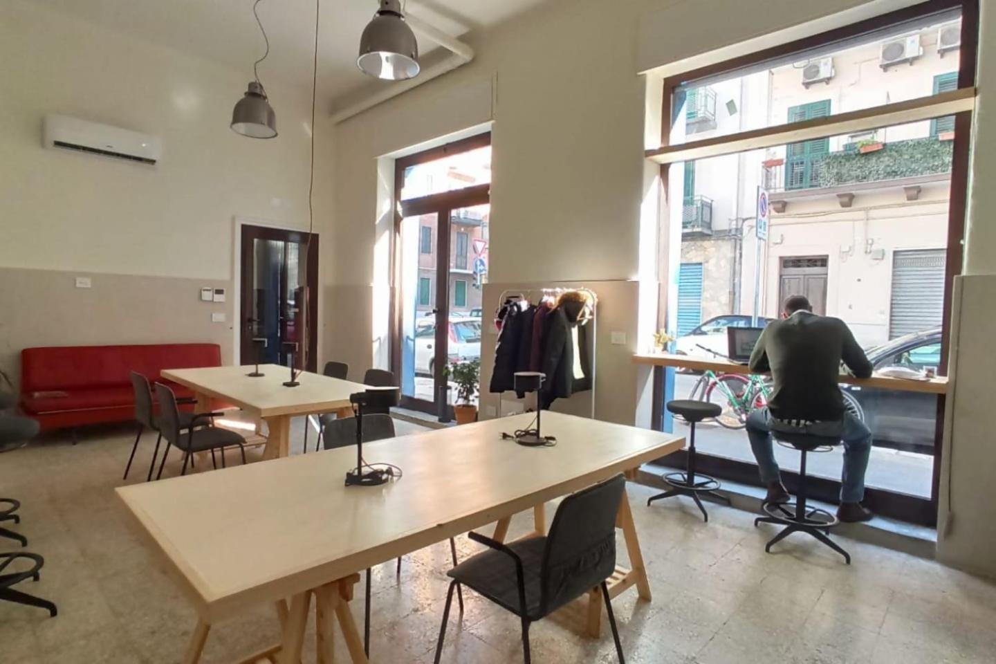 Lostabile Guesthouse & Coworking บารี ภายนอก รูปภาพ