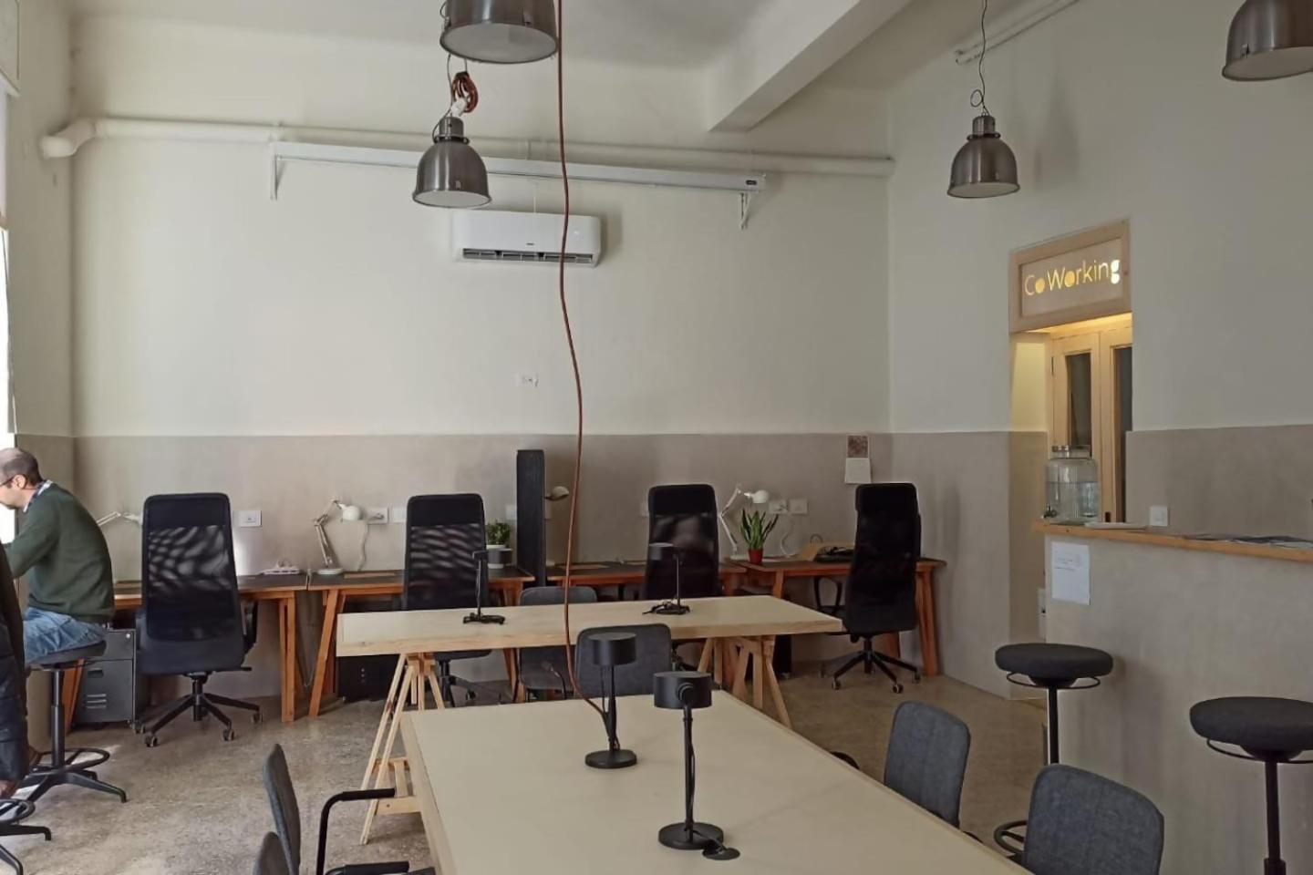 Lostabile Guesthouse & Coworking บารี ภายนอก รูปภาพ